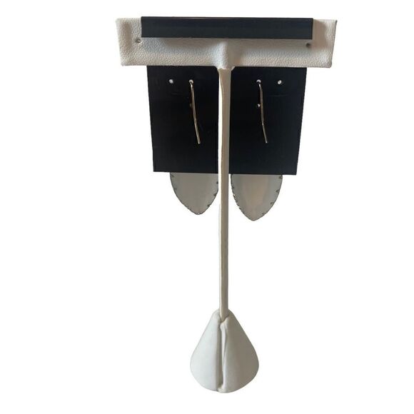 Vintage Gray Stone Long Drop Faceted Earrings. - Picture 4 of 6